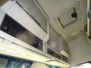Volvo FH 520 - CAMION CAJA ABIERTA