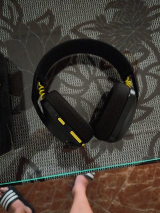 Cascos Gaming Logitech G435 Negros y Amarillos