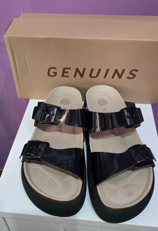 Sandalias Genuins Negras charol