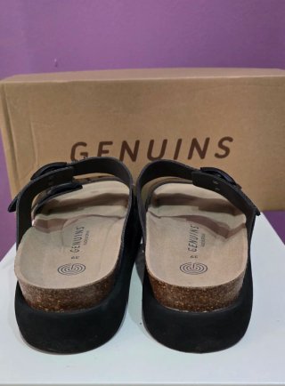 Sandalias Genuins Negras charol