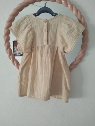 Vestido Lefties beige bordado 92 cm