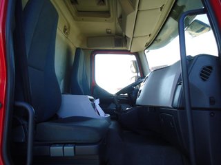 Volvo FL 280 - CAMION PORTACOCHES
