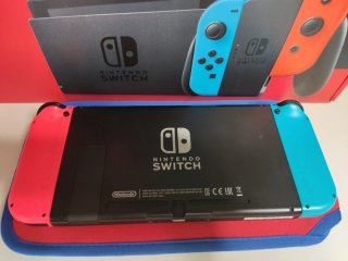 Consola Nintendo Switch (v2 2019) + 128GB + extras