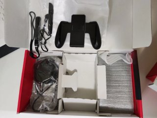 Consola Nintendo Switch (v2 2019) + 128GB + extras