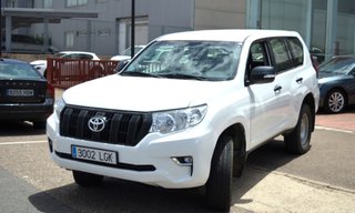TOYOTA Land Cruiser 2.8 D4D GX 7 Plazas