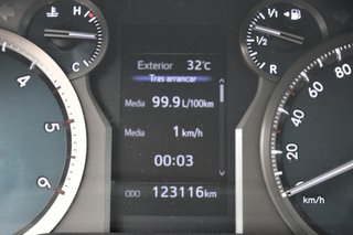 TOYOTA Land Cruiser 2.8 D4D GX 7 Plazas