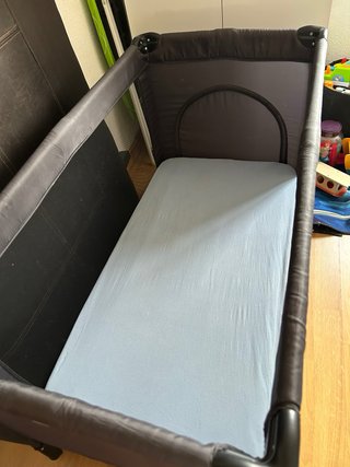 Cuna de viaje plegable