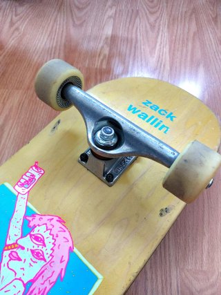 Skate profesional Zack Wallin