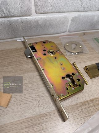 Amig-cerradura de embutir+ cilindro de seguridad