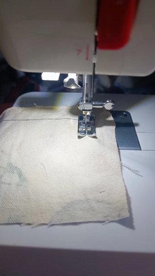 Máquina de coser Alfa Practik 9 + funda