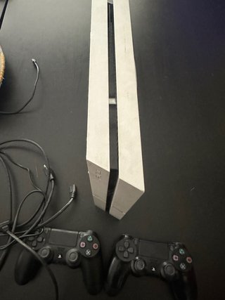 PS4 Bianca + 11 Giochi