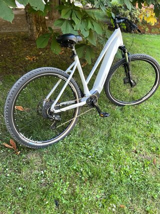 Bicicleta Eléctrica Blanca