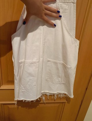 Peto vaquero blanco Bershka