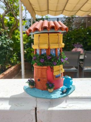 Miniatura casa decorativa estilo mediterráneo