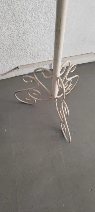 Perchero de pie metal y madera