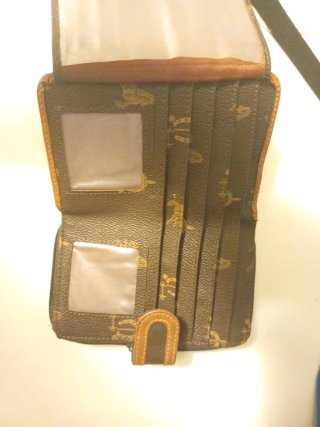 Cartera Marrón con Estampado de Caballos