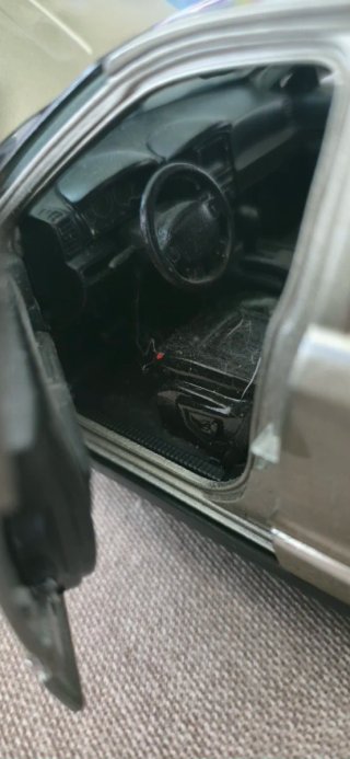 Jeep Cherokee 1/18
