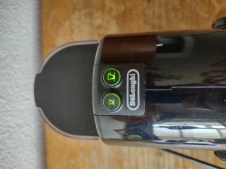 Cafetera Nespresso DeLonghi Negra