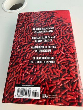 Libro del autor juan gómez jurado REINA ROJA