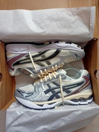 Asics Gel-Kayano 14