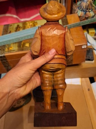 Figura Sancho madera tallada