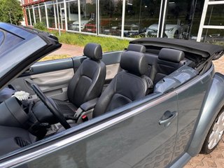 Volkswagen New Beetle 1.9 TDI 105CV Cabriolet