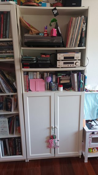 Librería Billy Ikea Blanca con Puertas