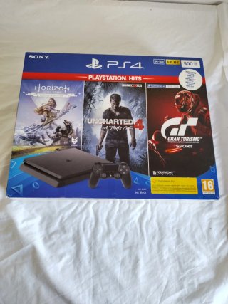 PS4 Slim 500GB Nero