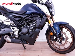 HONDA CB 125 R