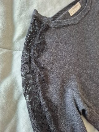 Jersey gris con encaje talla M