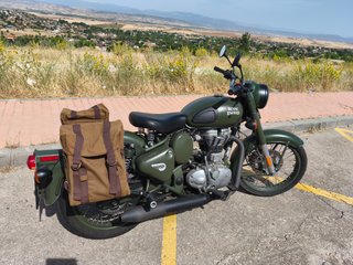 Royal Enfield Classic 500 Battle Green ABS (2017)