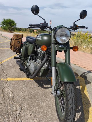 Royal Enfield Classic 500 Battle Green ABS (2017)