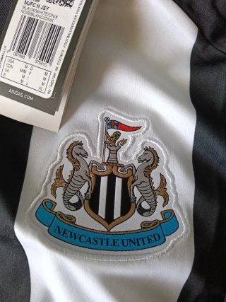Camiseta Newcastle 25-26 Talla M Adidas