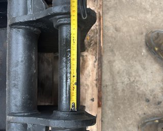 Cazo Excavadora Negro
