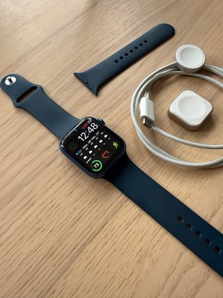 Apple Watch Series 7 45mm Azul Correa