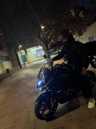Moto Zontes Negra Sport turismo