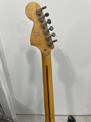 Guitarra Eléctrica Squier Stratocaster