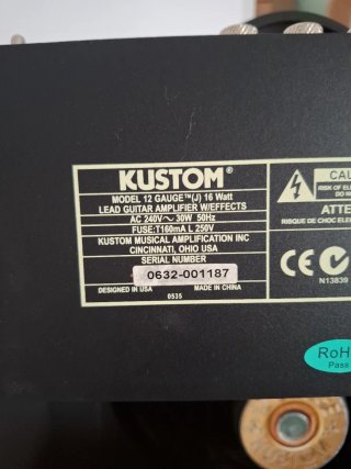 Amplificador Kustom Negro