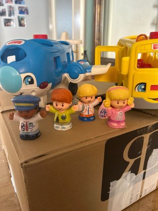 Avión y Bus Fisher-Price Little People No