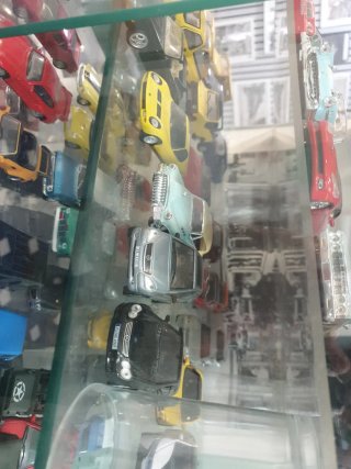 Coches a escala 1:43