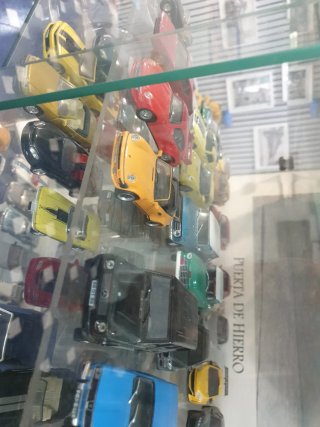 Coches a escala 1:43