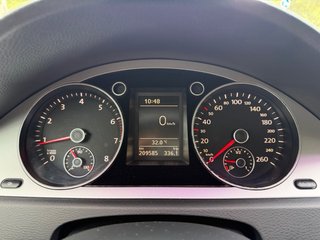 Volkswagen Passat 2010