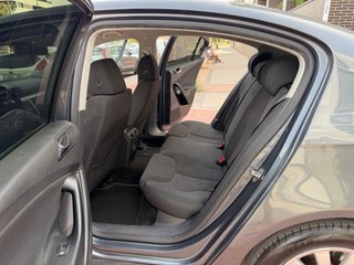 Volkswagen Passat 2010
