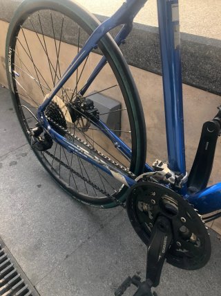 Bicicleta Giant Azul carretera