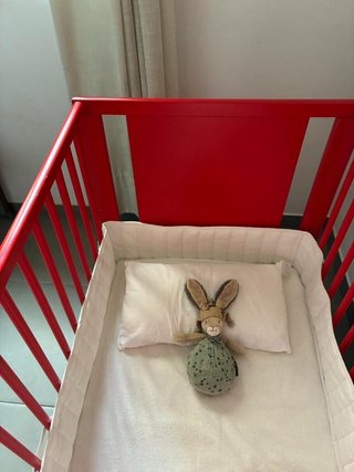 Cuna IKEA Roja