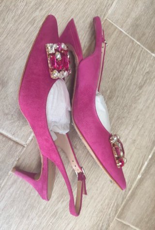 Zapatos de tacón Carmine con pedrería