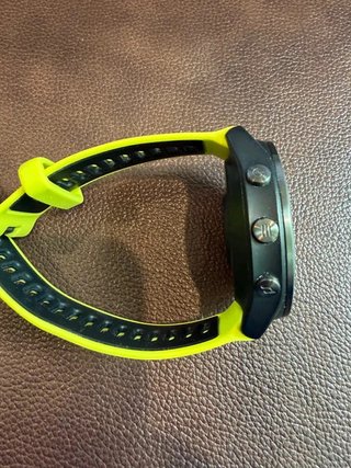 Garmin Forerunner 965 AMOLED Amarillo