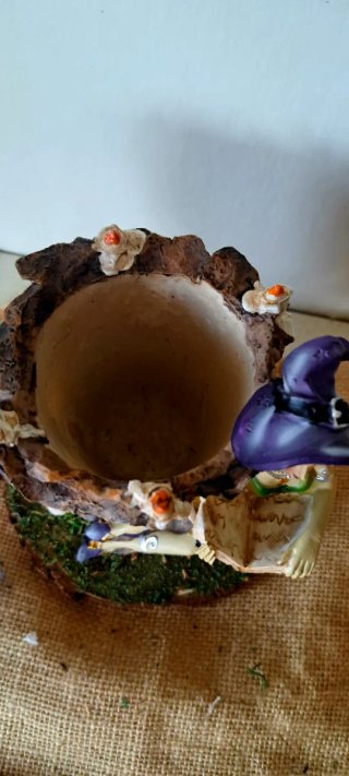Bruja  portalápices figura Artesanal