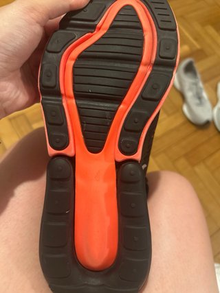 Zapatillas Nike Air 270 Negras y Naranjas