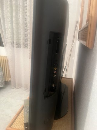 Televisor Loewe 40'' sin TDT.